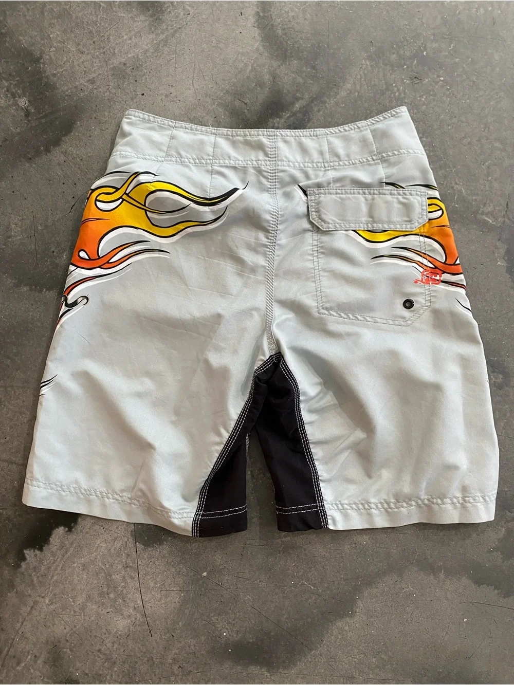 Billabong Vintage Billabong Board shorts Flame Eagle print Y2K Sz 32 Jul A-1)